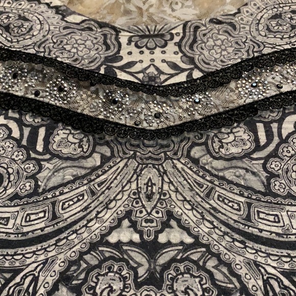 Cute black & white Unity Tank - Picture 2 of 4